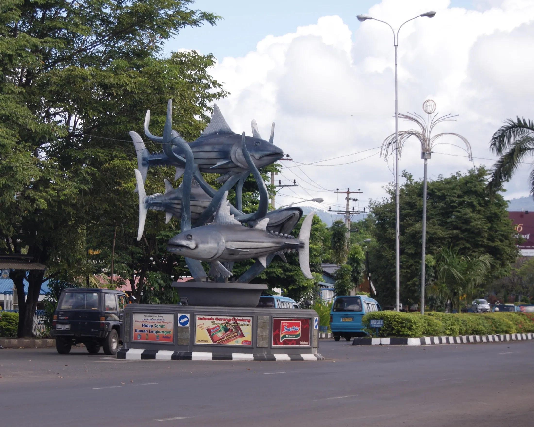 The skipjack statue — Bitung’s civic landmark.